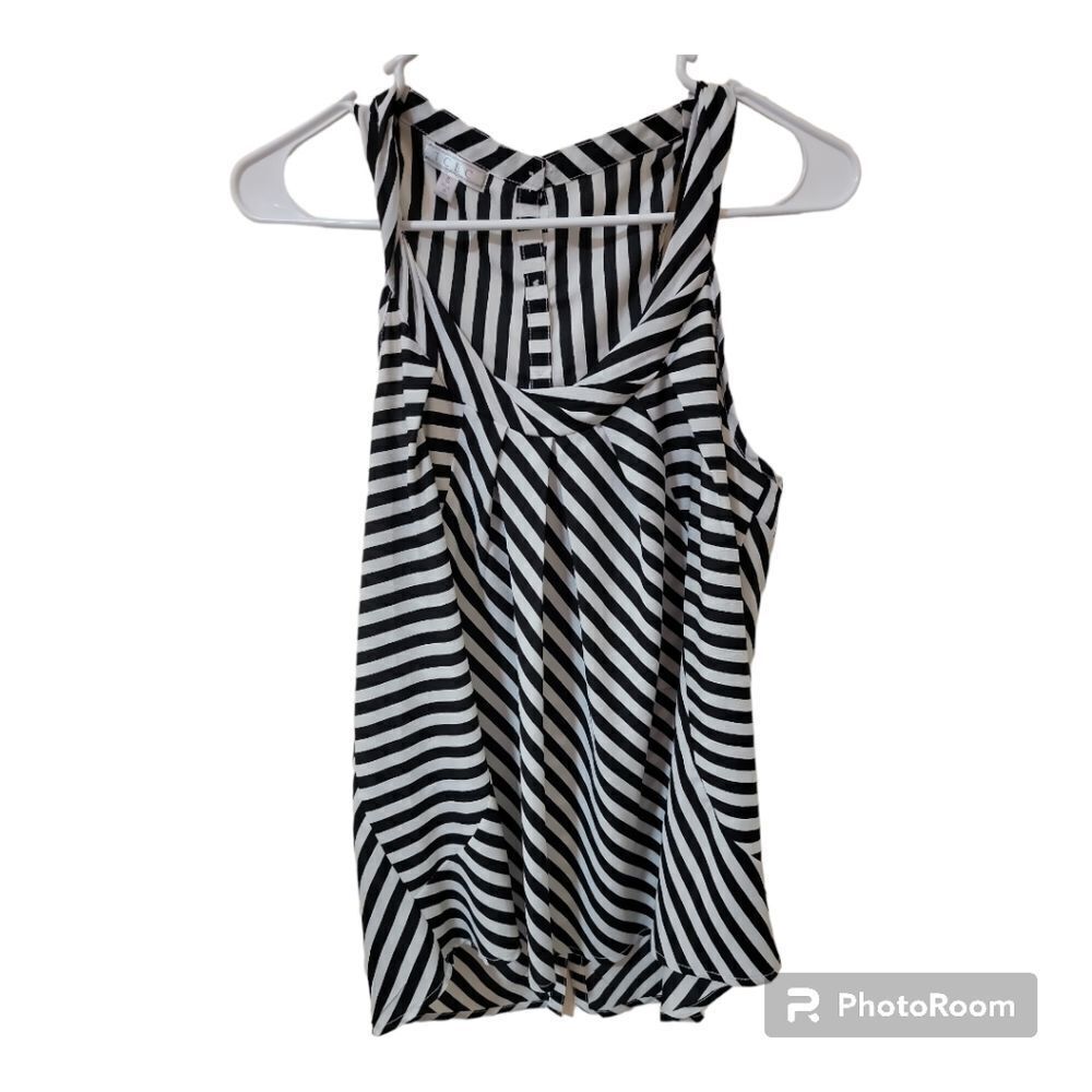 TCEC black and white sleeveless striped halter top Size S